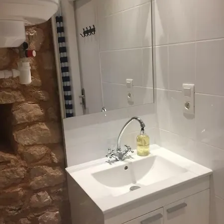 La Chaumiere